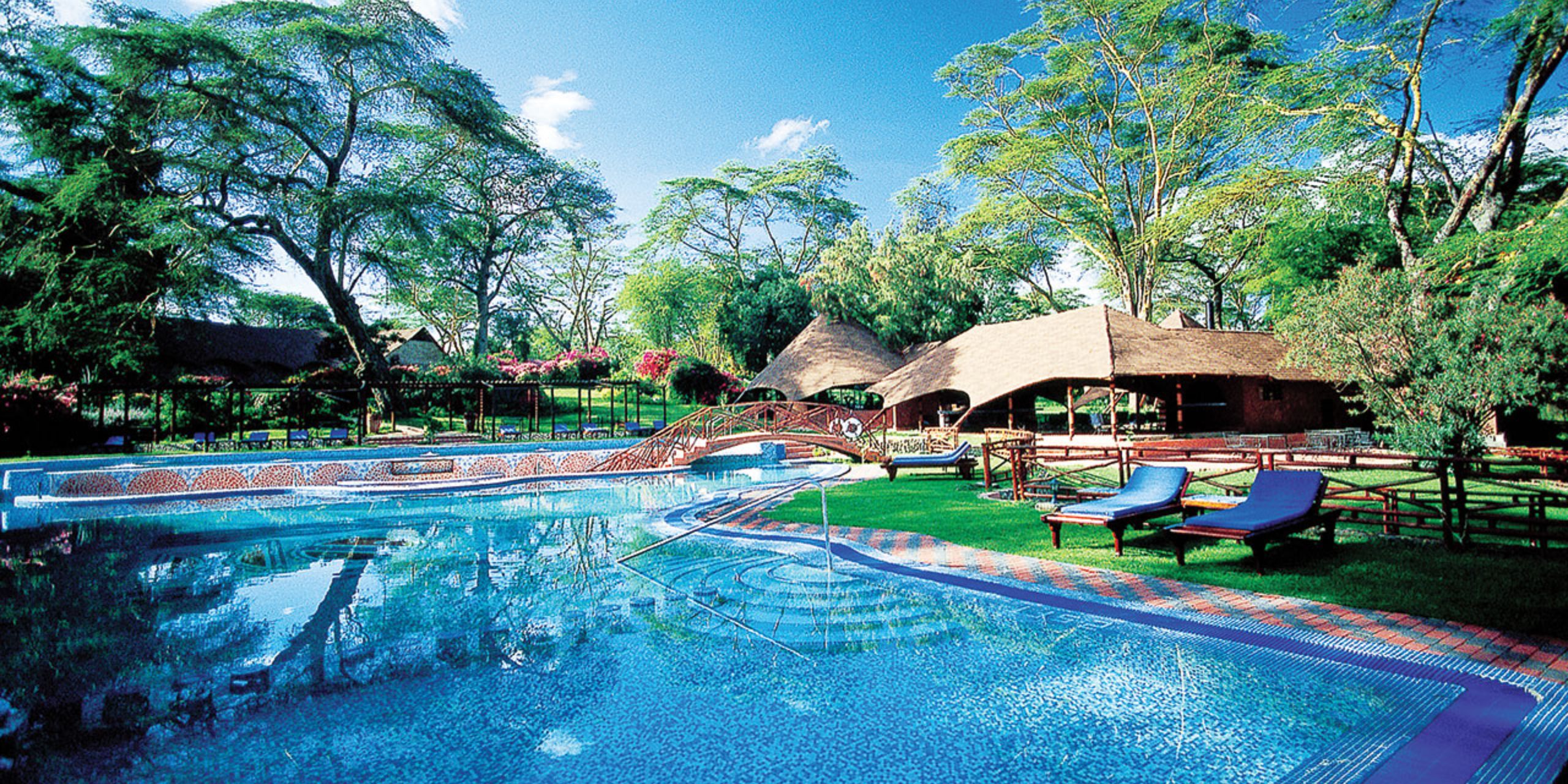 Wildebeest Migration & Diani Beach Safari